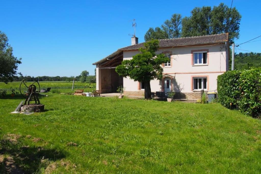 La Case A Jane, Gite Familial En Pays Tarnais Coufouleux エクステリア 写真